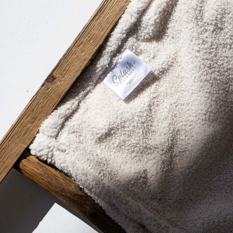 THE SNUGGLE BLANKET