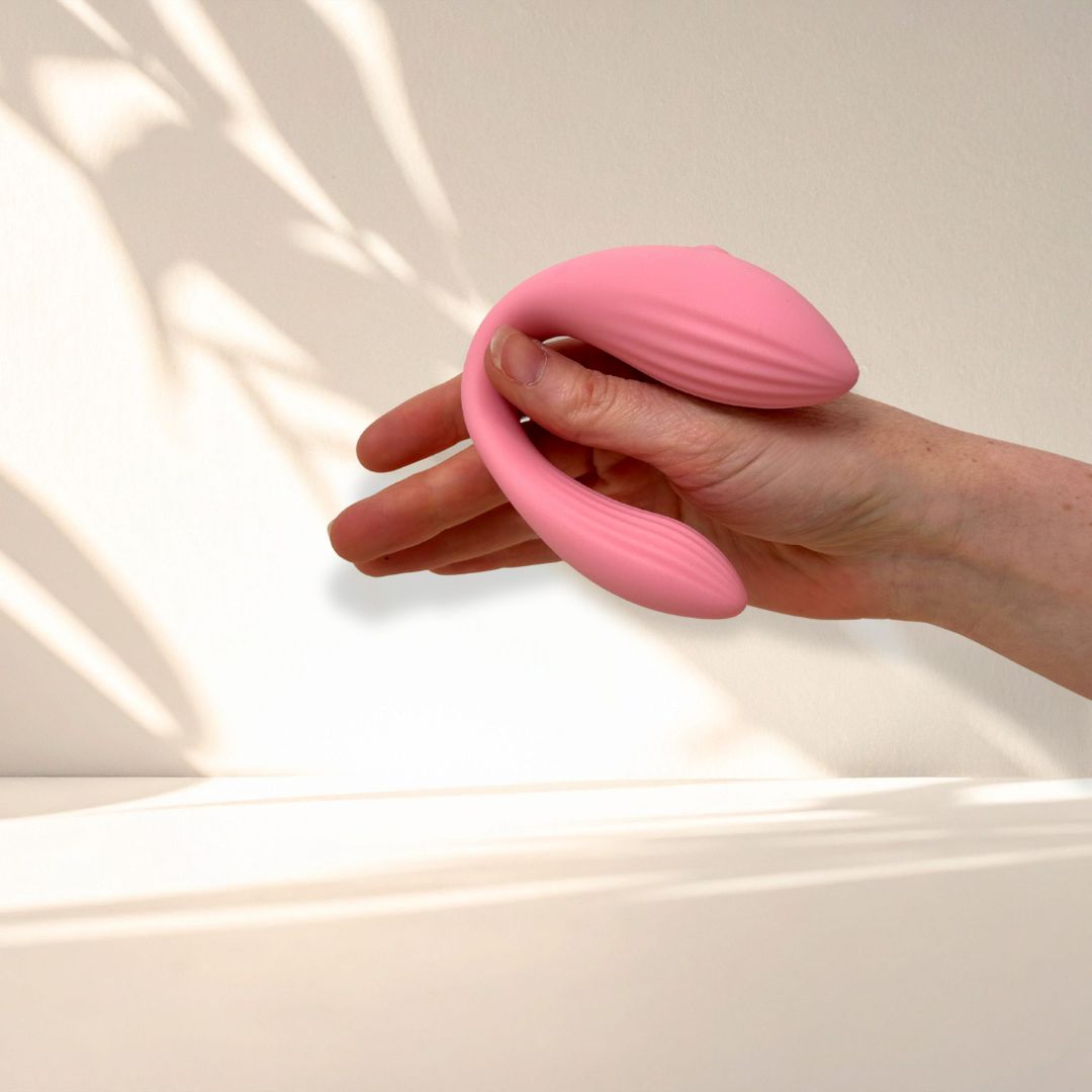 The Blusha Couples Vibrator