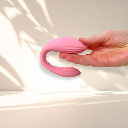 The Blusha Couples Vibrator
