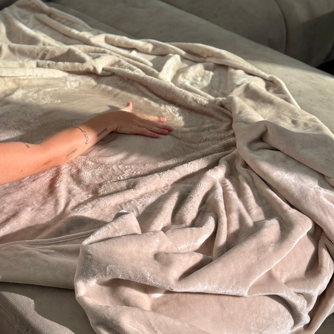 Waterproof Splash Blanket™️ - Champagne Double Veluxe
