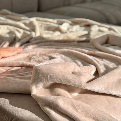 Waterproof Splash Blanket™️ - Champagne Double Veluxe
